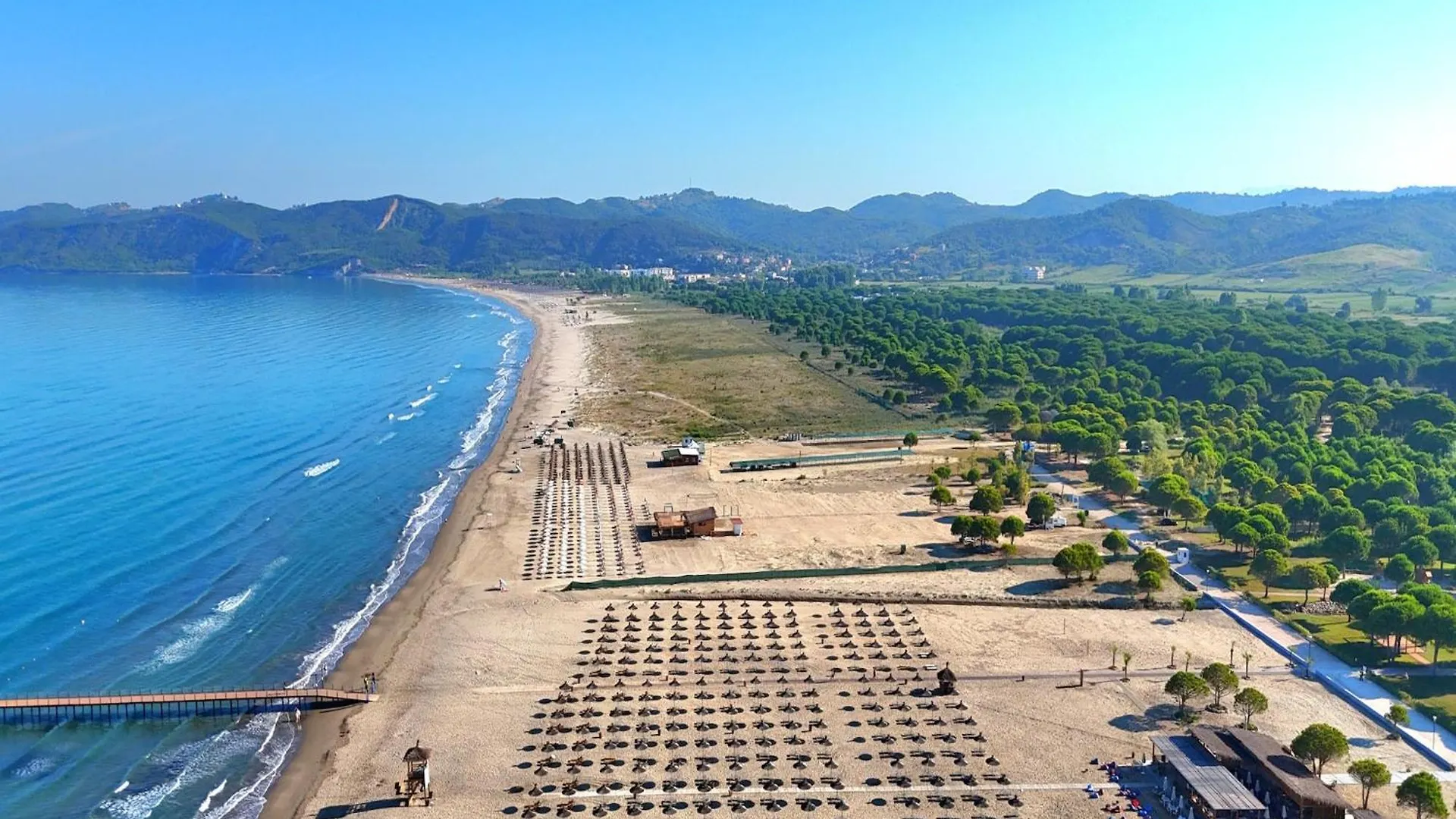 Quiet Coastal Apartment In San Pietro Plazhi San Pietro 0*,